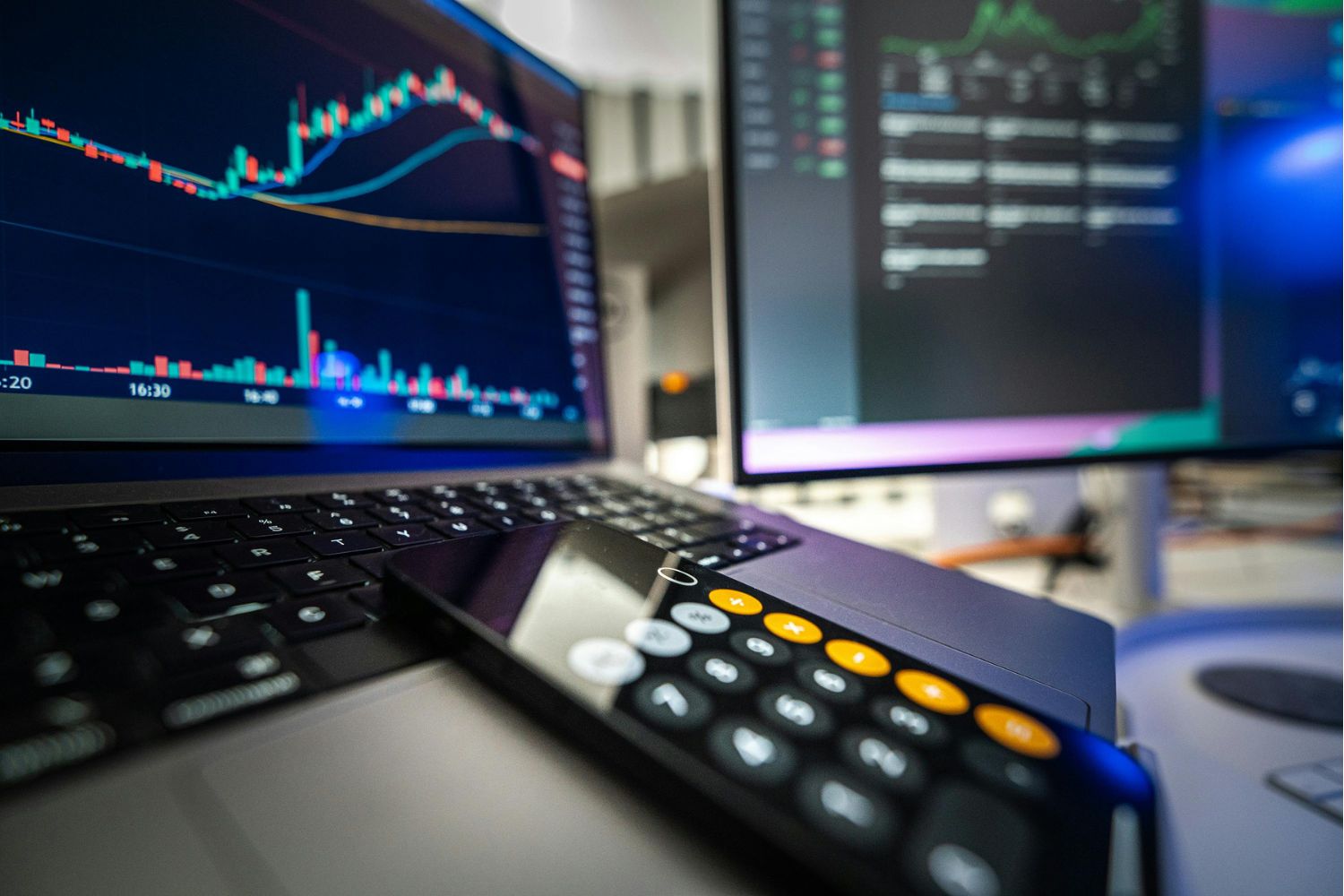 Financial advisor in client meeting